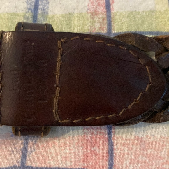 Men’s leather belt sz. 38-40” braided, w/gt slightly worn buckle.    $15 - Picture 4 of 5